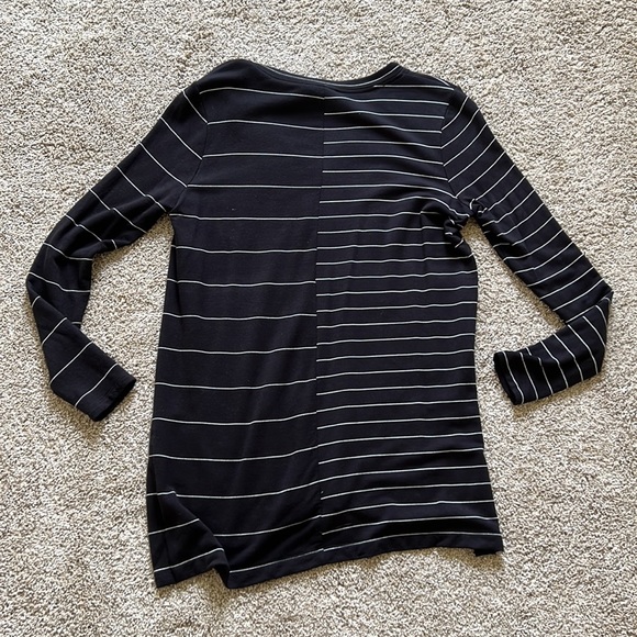 Loft V Neck Lounge Top - Picture 4 of 4